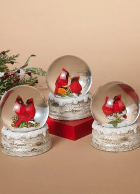 HOLIDAY CARDINAL SNOW GLOBE