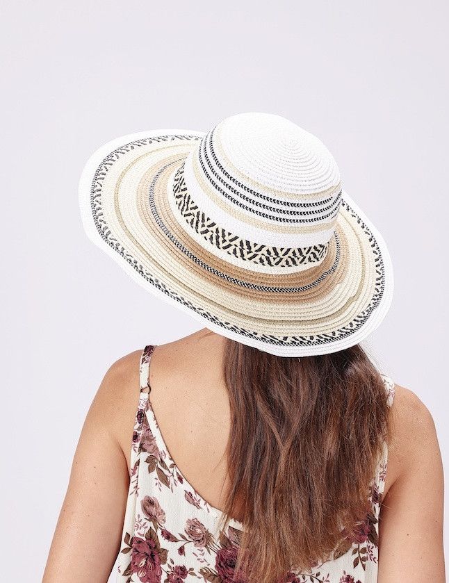 LADIES WHITE WITH STRIPES & PATTERN SUN HAT