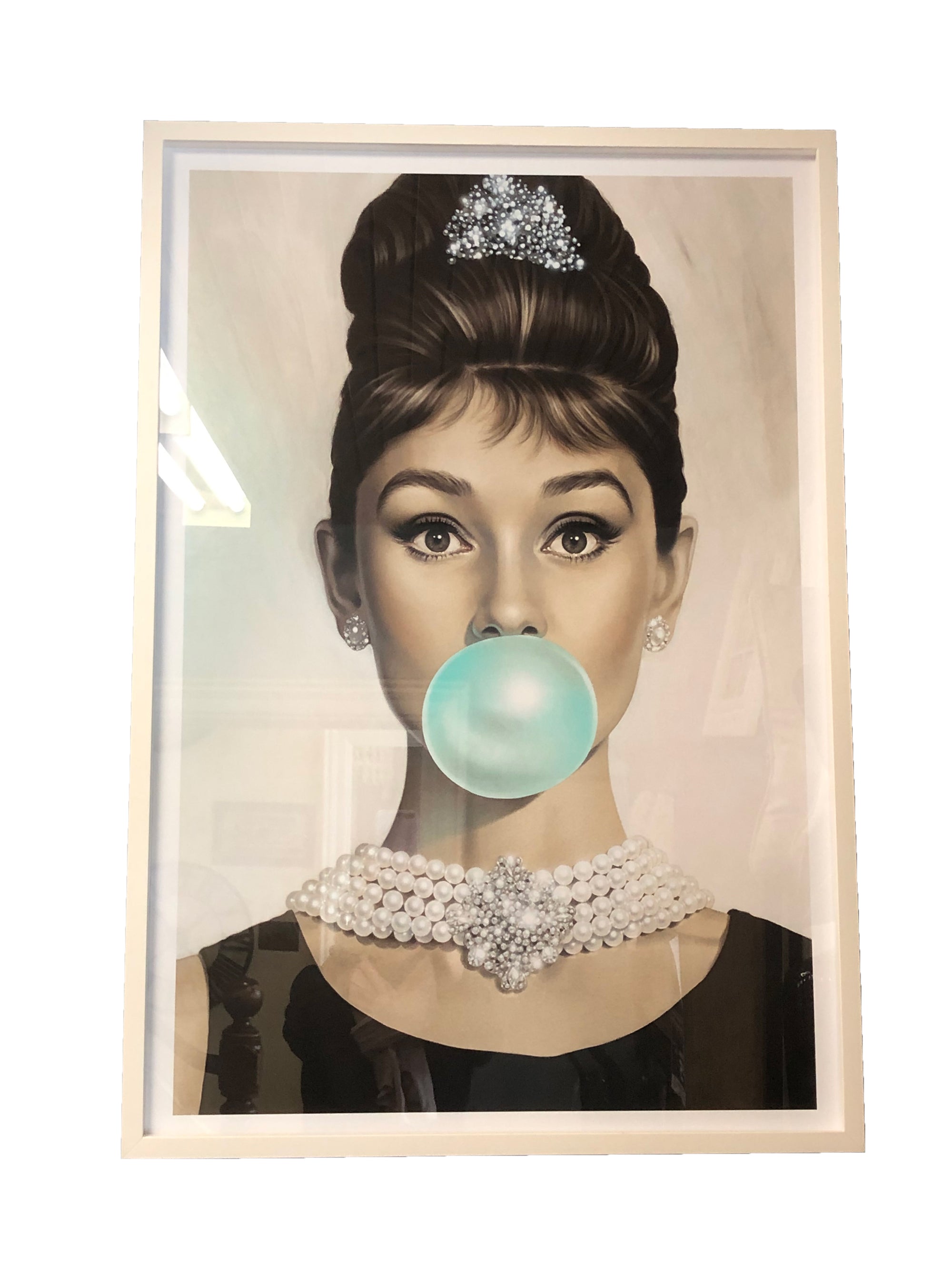 AUDREY HEPBURN BUBBLE GUM PICTURE